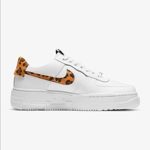 Nike W AF1 PIXEL SE